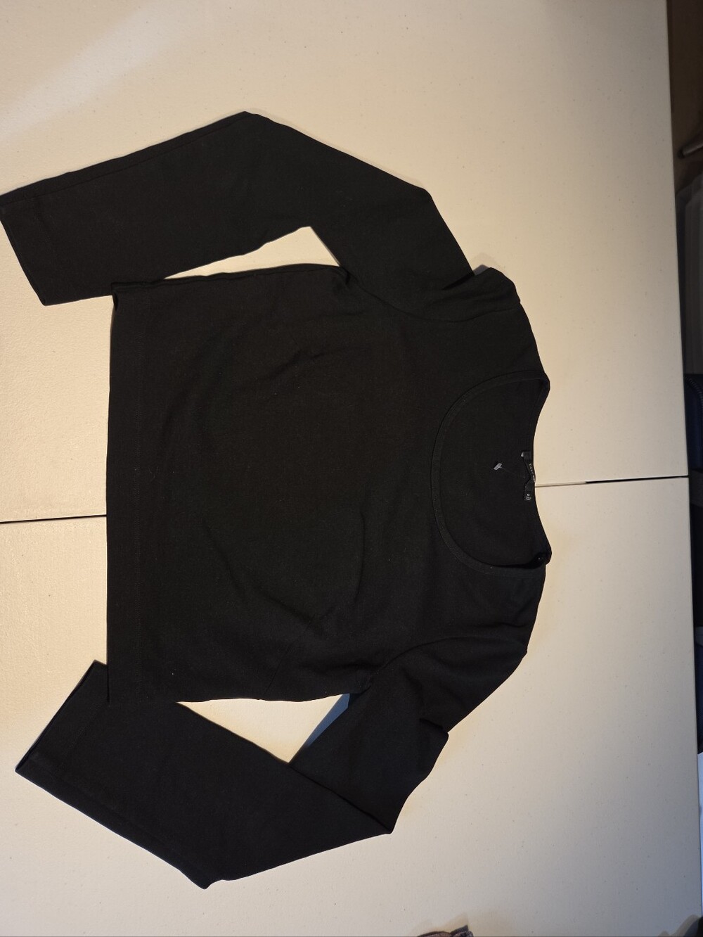 Talula By Aritiza Black Long Sleeved Crop Too